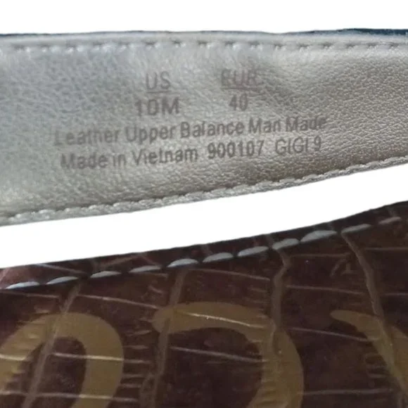 EUC | Sam Edelman | Gigi | Black Leather | Gold Studded Thong Sandal | Size: 10 - Picture 10 of 14